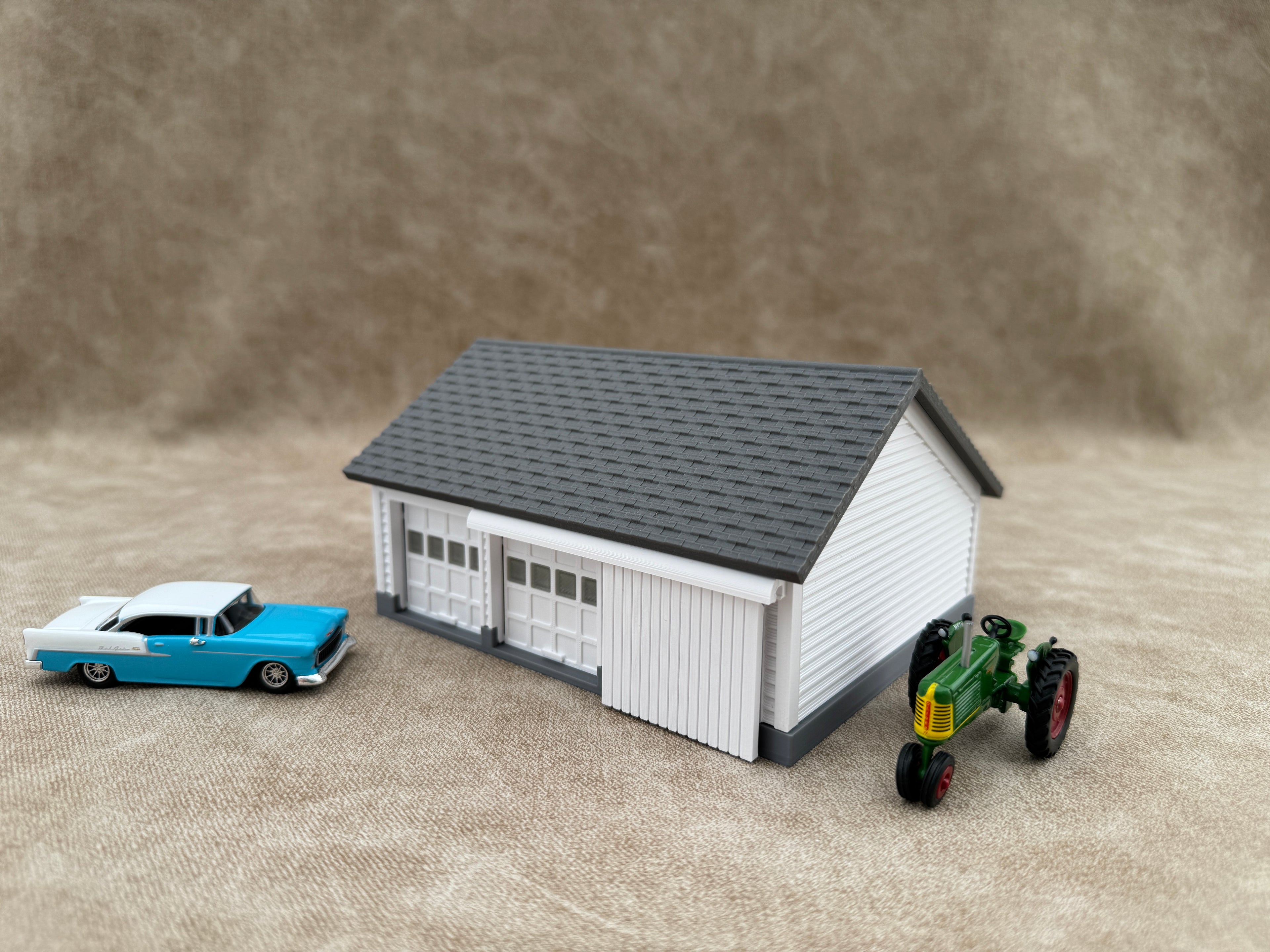1/64 Scale Garage - Early 1940s Farm Garage - Farm Set Model - Gray Roof