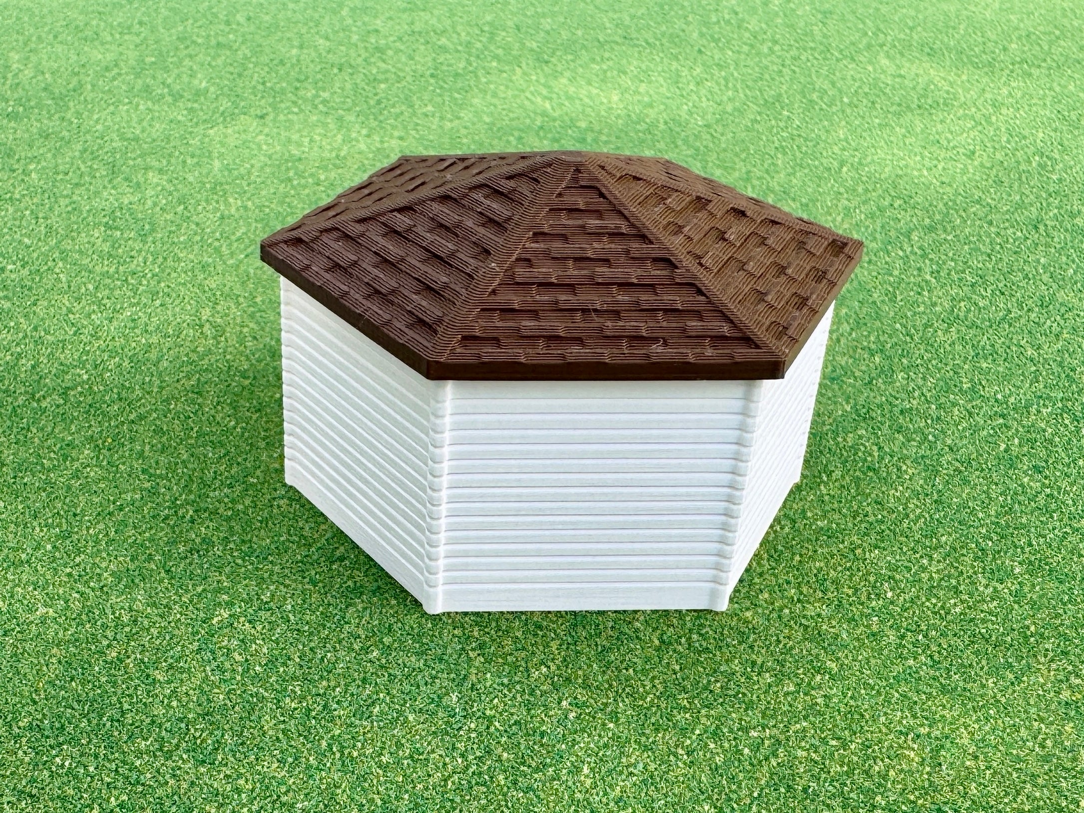 1/64 Scale - Hexagon Chicken Shed - White Siding w/Brown Shingles - Made in USA
