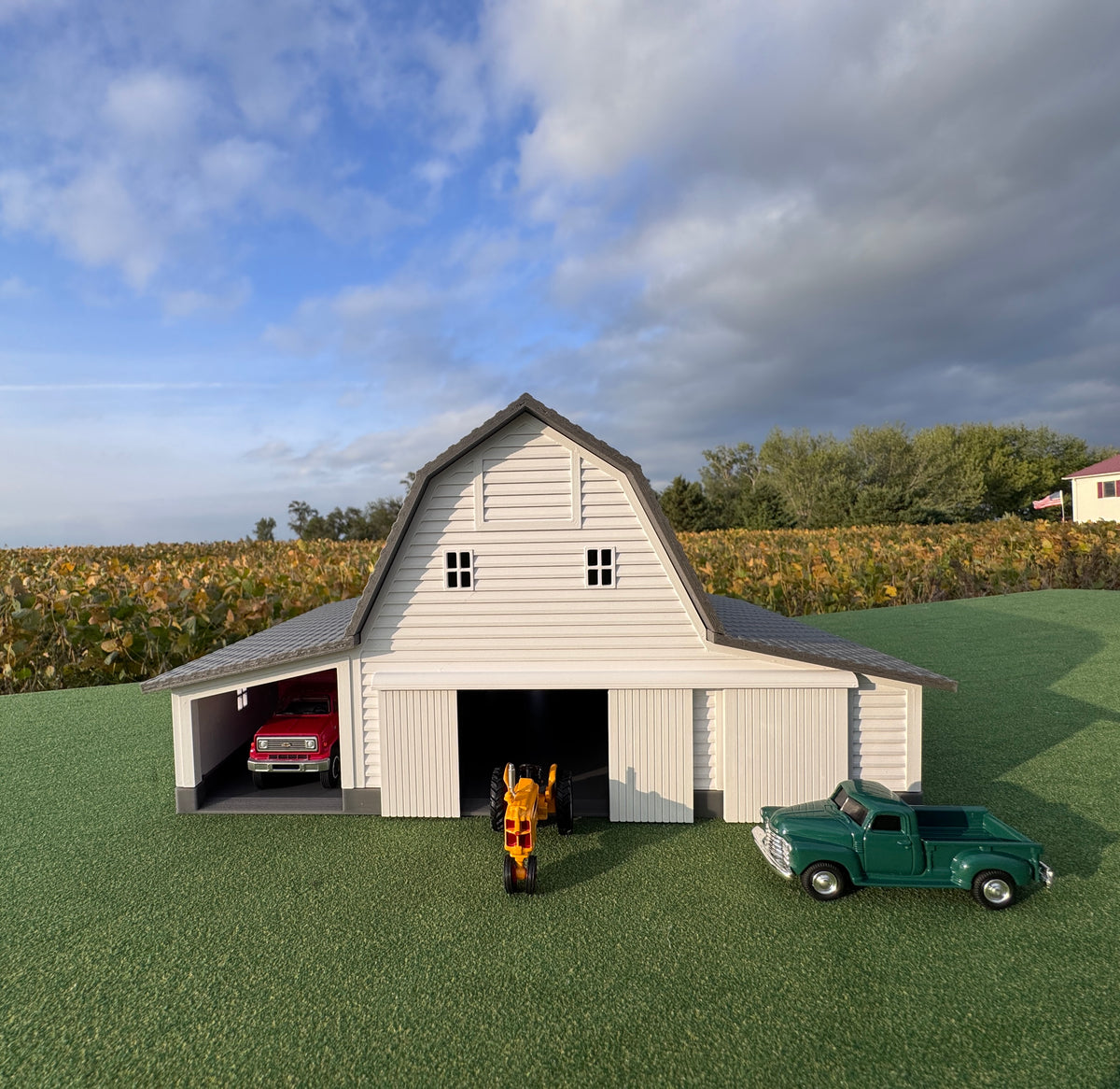 1/64 Scale - Early 1900s Barn - White 42' x 62' - Gray Roof - Made in USA