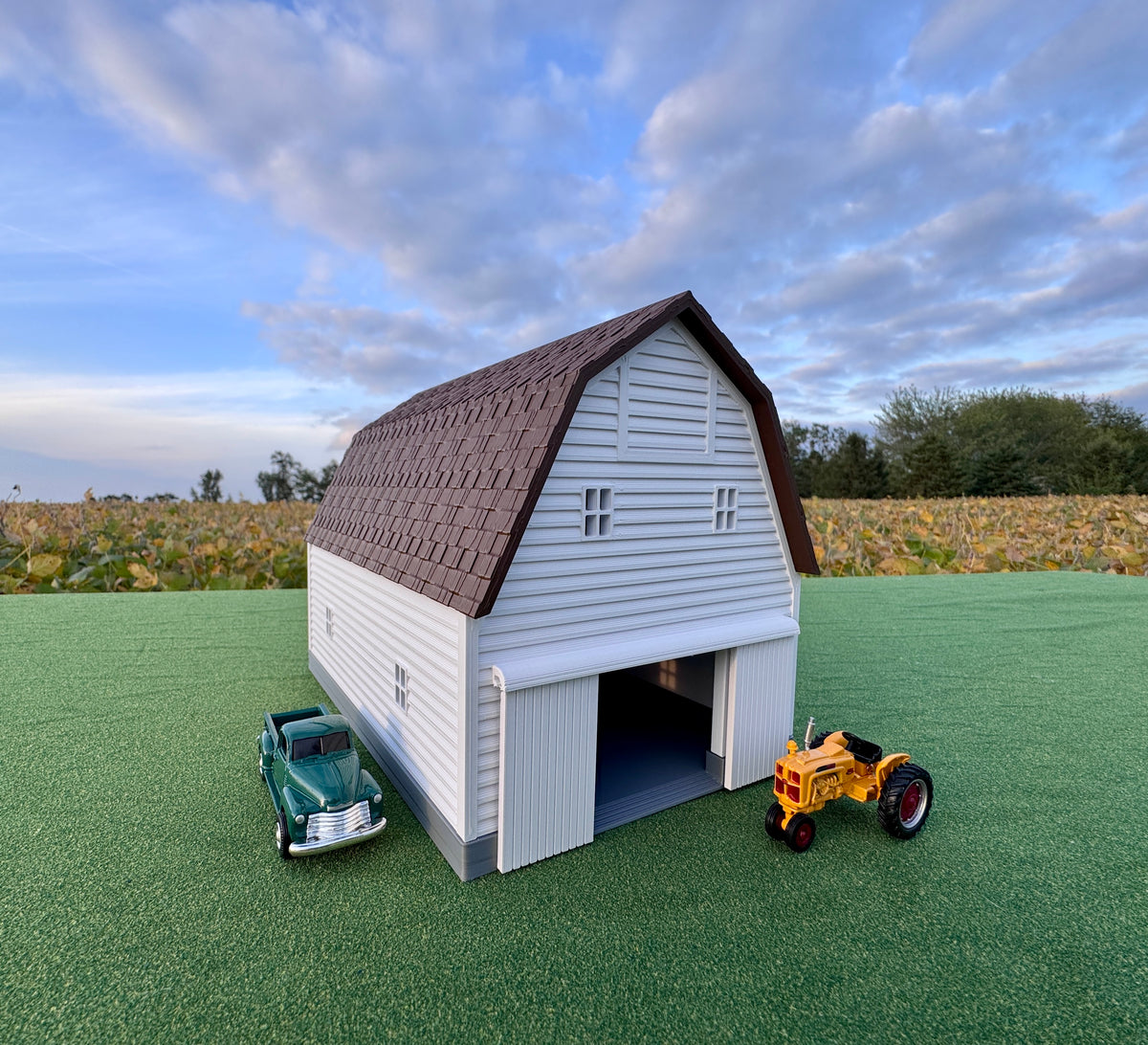 1/64 Scale - Early 1900s Barn - White 30' x 42' - Brown Roof - Made in USA