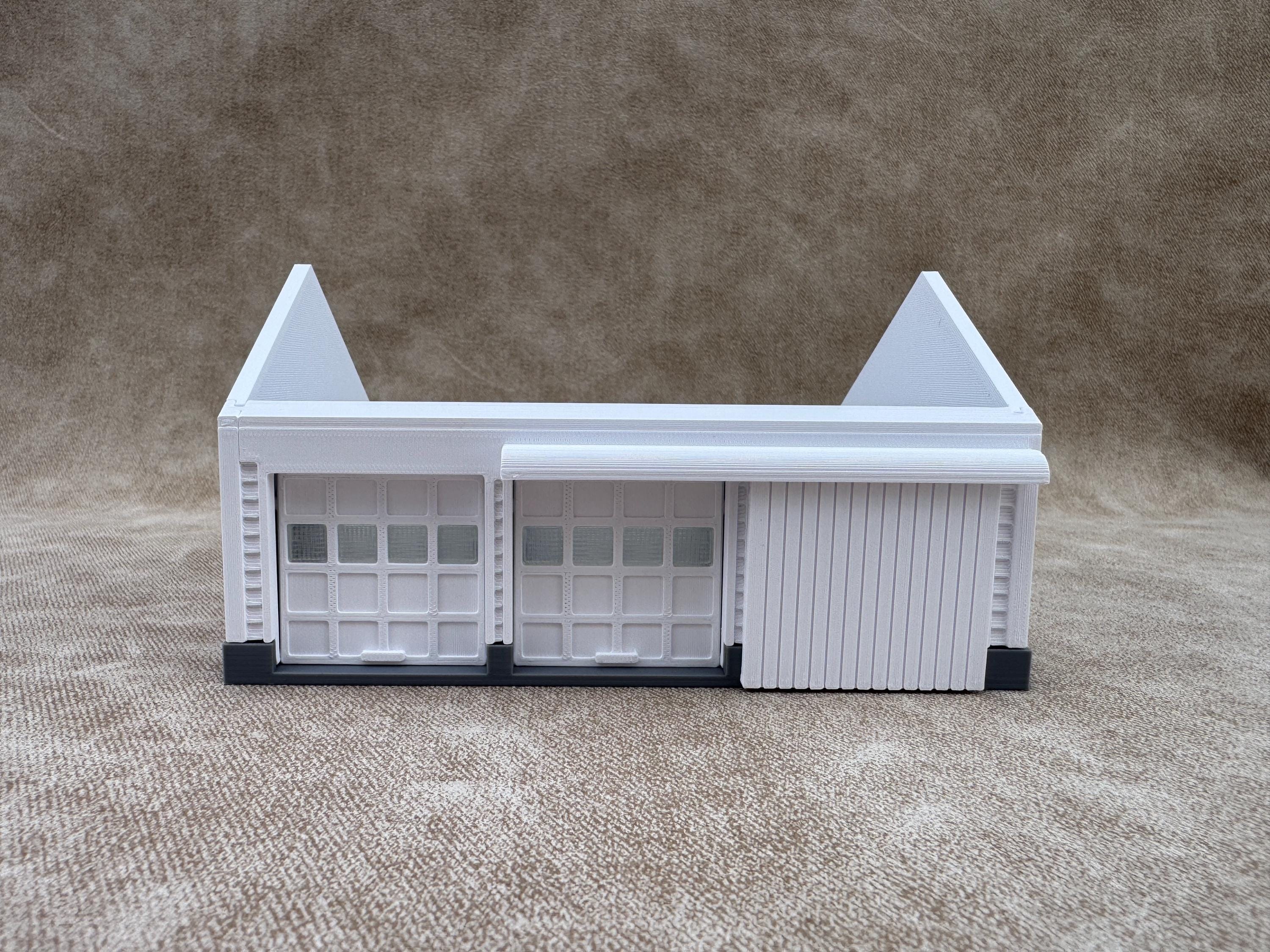 1/64 Scale Garage - Early 1940s Farm Garage - Farm Set Model - Brown Roof